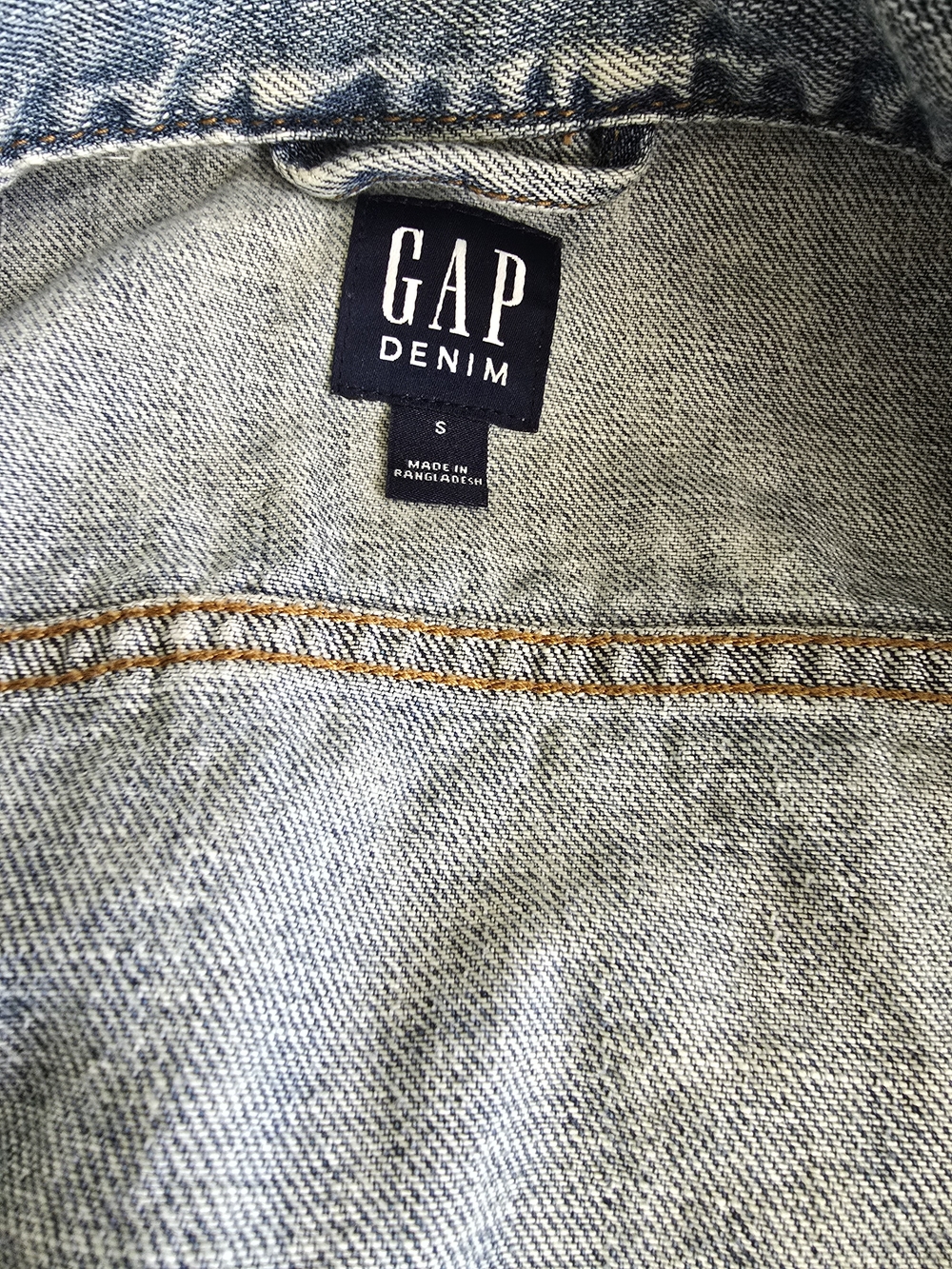 GAP Light Blue Denim Jacket with Contrast Stitching Sz S - Picture 4 of 6